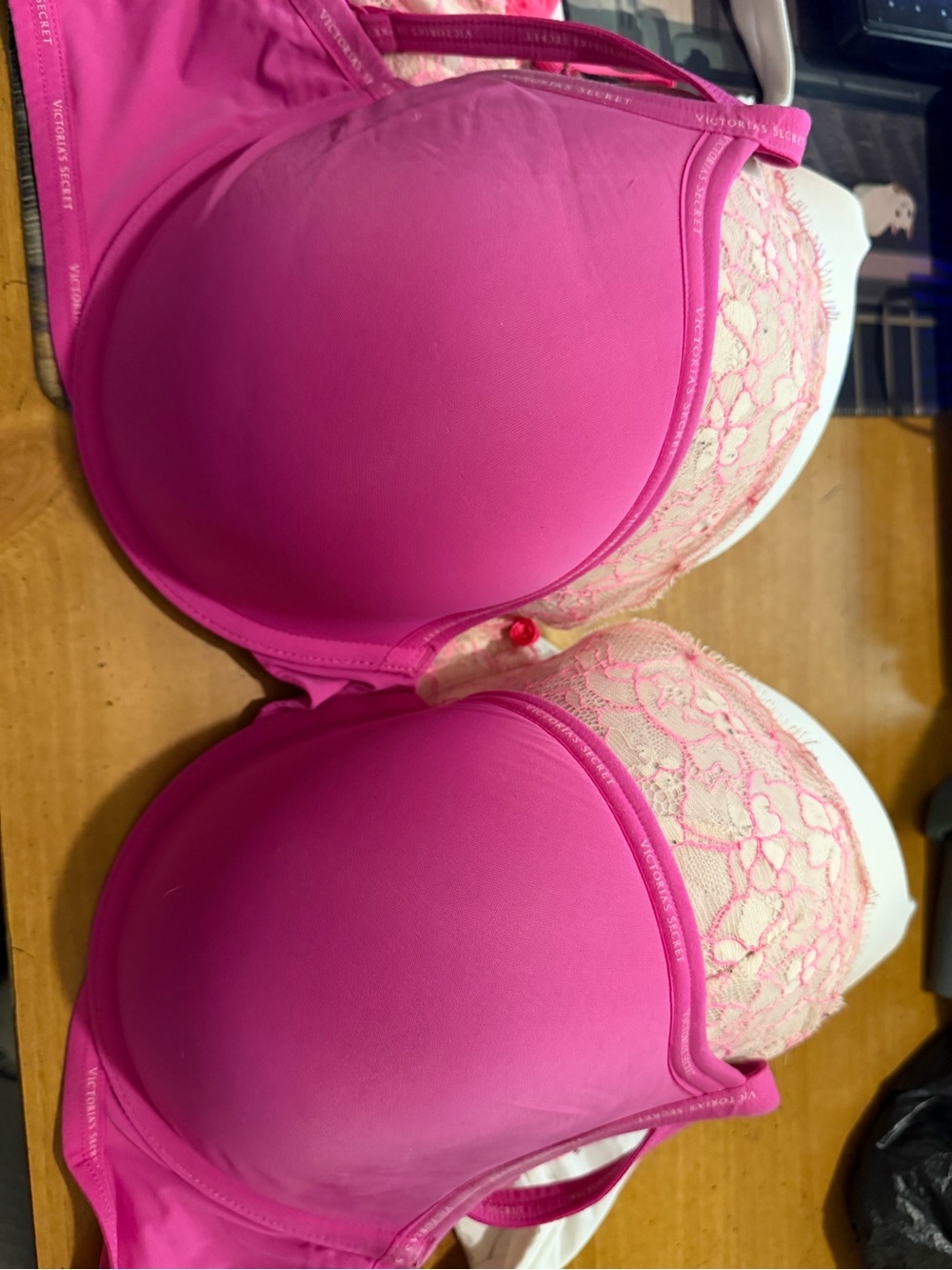 Victoria's Secret Pink Bra bundle (36F)